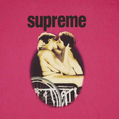 Supreme Kiss Tee 'Pink'